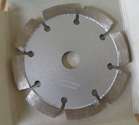 lames de coupe soudées par laser de diamant de point de repli de 105mm avec le segment normal