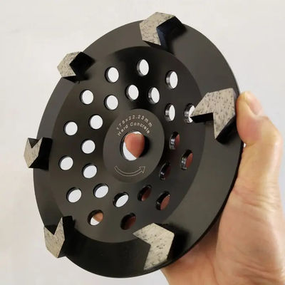180mm dents de forme de v de Diamond Cup Concrete Grinding Wheel de 7 pouces