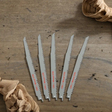 225 mm 5TPI Coupe de bois à l'aide d'une lame de scie réciproque de 9 pouces pour une coupe efficace du bois