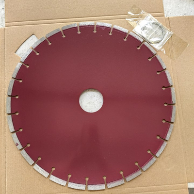 Le béton adapté aux besoins du client de diamant de taille scie des lames pour le béton armé coupant 105-600mm