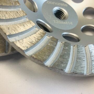 Poids léger 100-180 mm Turbo meuleuse à béton avec noyau en aluminium