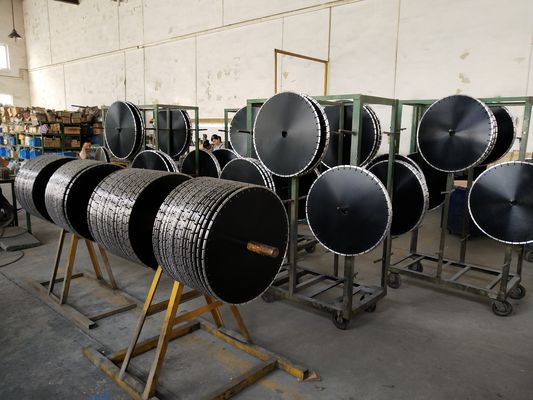 le béton de diamant soudé par laser de 600mm scie des lames pour couper le dormeur de béton préfabriqué