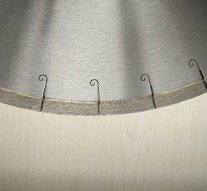 450mm carreau de céramique de Porcelian de 18 pouces scie la lame de tuile de diamant de fente soudée par argent des lames J